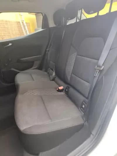 Vendo Renault Clio 2020 - 11990 EUR, 135000 km - AUTO.MOTO.pt