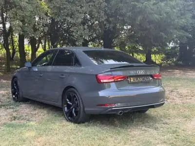 Sell Audi A3 Limousine 2017 - 16990 EUR, 203000 km - AUTO.MOTO.pt