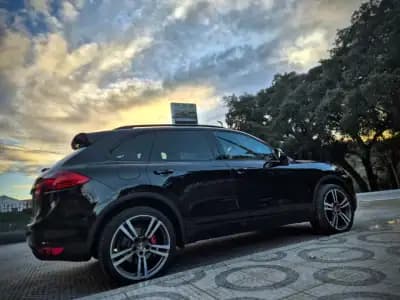 Sell Porsche Cayenne 2012 - 34500 EUR, 179000 km - AUTO.MOTO.pt