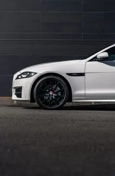 Vendo Jaguar XF 2017 - 24990 EUR, 145800 km - AUTO.MOTO.pt