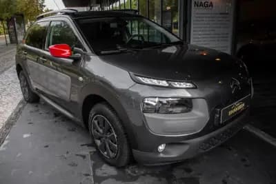 Sell Citroën C4 Cactus 2016 - 10550 EUR, 98640 km - AUTO.MOTO.pt
