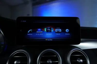 Vendo Mercedes-Benz C 300 2020 - 25500 EUR, 203000 km - AUTO.MOTO.pt