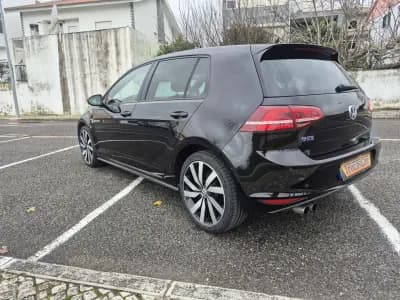 Sell Volkswagen Golf 2016 - 15490 EUR, 211638 km - AUTO.MOTO.pt