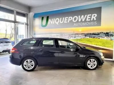 Vendo Peugeot 308 SW 2020 - 10990 EUR, 139592 km - AUTO.MOTO.pt