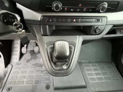 Vendo Toyota Proace Verso 2022 - 24450 EUR, 211000 km - AUTO.MOTO.pt