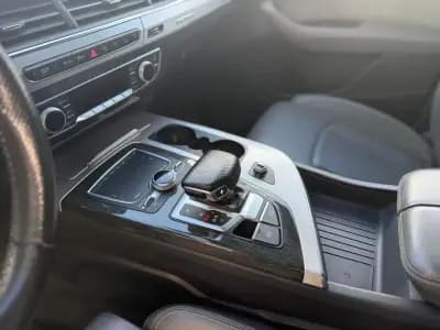 Vendo Audi Q7 2015 - 32900 EUR, 220901 km - AUTO.MOTO.pt