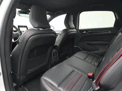 Vendo Renault Arkana 2021 - 23250 EUR, 52400 km - AUTO.MOTO.pt