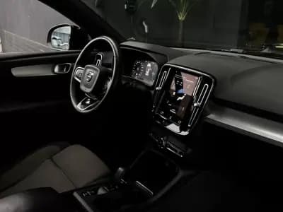 Sell Volvo XC 40 2022 - 29990 EUR, 75102 km - AUTO.MOTO.pt