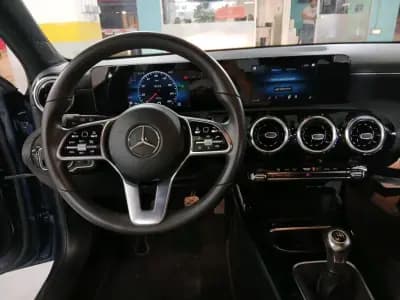 Vendo Mercedes-Benz A 180 2020 - 25750 EUR, 53236 km - AUTO.MOTO.pt