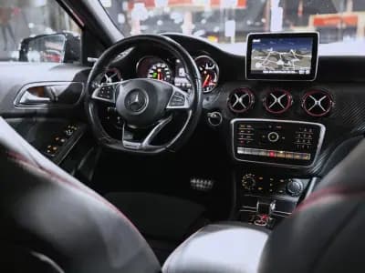 Vendo Mercedes-Benz A 45 AMG 2016 - 30900 EUR, 199130 km - AUTO.MOTO.pt