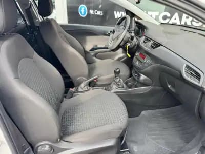 Sell Opel Corsa E Van 2018 - 8900 EUR, 121702 km - AUTO.MOTO.pt