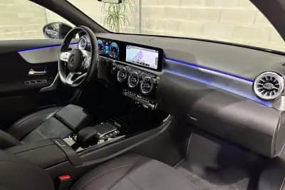 Vendo Mercedes-Benz A 250 Limousine 2022 - 31950 EUR, 32438 km - AUTO.MOTO.pt