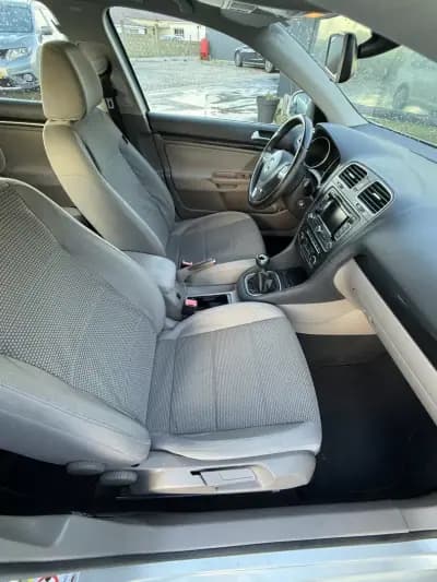 Vendo Volkswagen Golf Variant 2012 - 5750 EUR, 297582 km - AUTO.MOTO.pt