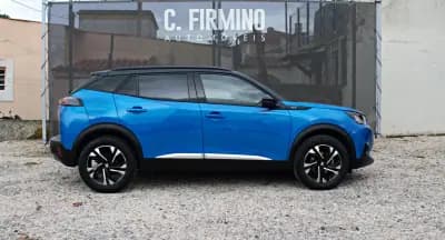 Vendo Peugeot 2008 2022 - 22900 EUR, 31255 km - AUTO.MOTO.pt
