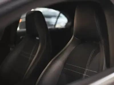 Vendo Mercedes-Benz A 180 2014 - 12990 EUR, 149000 km - AUTO.MOTO.pt