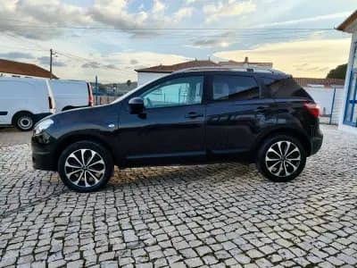 Vendo Nissan Qashqai 2010 - 8900 EUR, 214000 km - AUTO.MOTO.pt