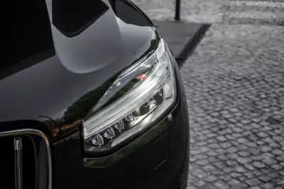 Vendo Volvo XC 90 2021 - 48990 EUR, 93199 km - AUTO.MOTO.pt