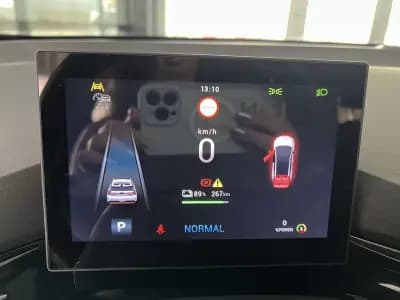 Vendo MG MG4 2023 - 19600 EUR, 23467 km - AUTO.MOTO.pt