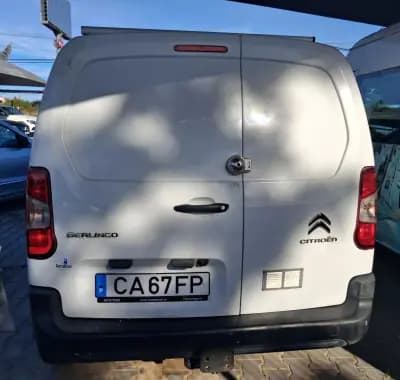 Vendo Citroën Berlingo 2020 - 12950 EUR, 97500 km - AUTO.MOTO.pt