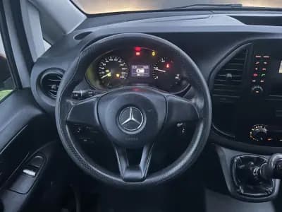 Vendo Mercedes-Benz Vito Tourer 2018 - 24900 EUR, 170000 km - AUTO.MOTO.pt