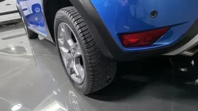 Vendo Dacia Sandero 2018 - 10990 EUR, 129000 km - AUTO.MOTO.pt