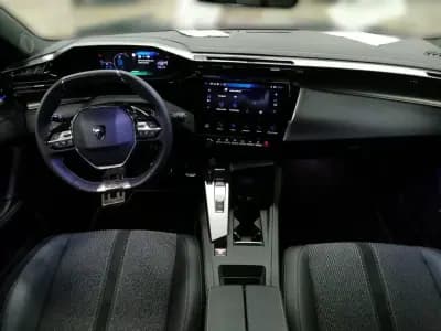 Vendo Peugeot 308 SW 2024 - 29990 EUR, 32345 km - AUTO.MOTO.pt