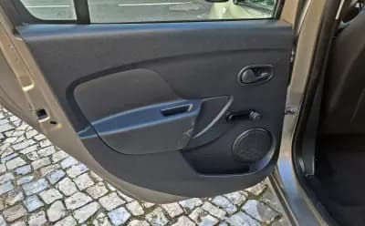 Sell Dacia Logan MCV 2014 - 6990 EUR, 125000 km - AUTO.MOTO.pt