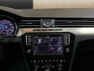 Vendo Volkswagen Passat Variant 2015 - 18950 EUR, 306000 km - AUTO.MOTO.pt