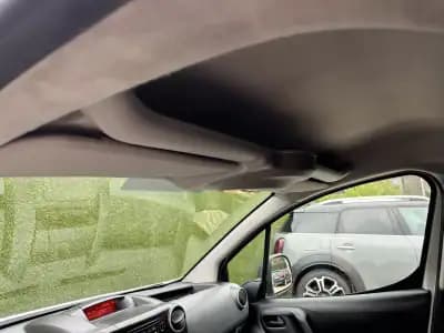 Sell Peugeot Partner 1.6 BlueHdi 3 Lug 2018 - 9800 EUR, 200000 km - AUTO.MOTO.pt