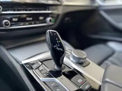 Vendo BMW 530e 2018 - 23450 EUR, 189000 km - AUTO.MOTO.pt