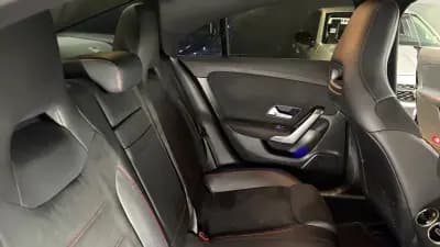 Vendo Mercedes-Benz CLA 180 2023 - 34970 EUR, 70000 km - AUTO.MOTO.pt