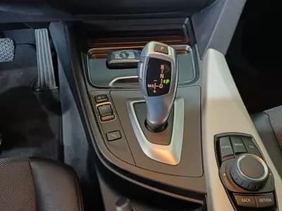 Sell BMW 318 2017 - 21490 EUR, 121861 km - AUTO.MOTO.pt