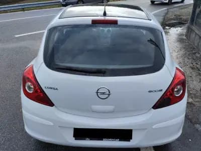 Vendo Opel Corsa 2011 - 5900 EUR, 220000 km - AUTO.MOTO.pt