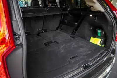 Vendo Volvo XC 90 2021 - 48990 EUR, 93199 km - AUTO.MOTO.pt