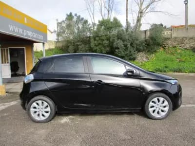 Sell Renault Zoe 2015 - 7900 EUR, 129000 km - AUTO.MOTO.pt