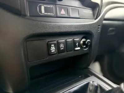 Vendo Mitsubishi L200 2022 - 30450 EUR, 82000 km - AUTO.MOTO.pt