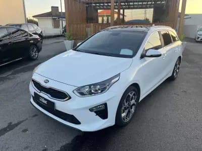 Vendo Kia Ceed SW 2020 - 18450 EUR, 180000 km - AUTO.MOTO.pt