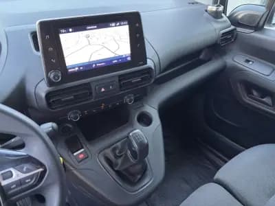 Sell Peugeot Partner 2020 - 12500 EUR, 156592 km - AUTO.MOTO.pt