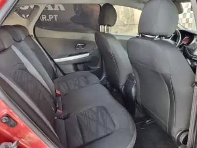 Vendo Kia Ceed 2017 - 10500 EUR, 106000 km - AUTO.MOTO.pt