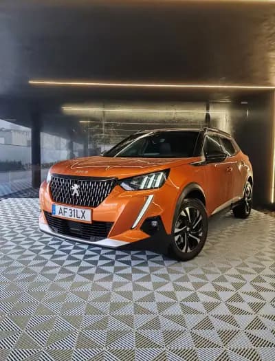 Vendo Peugeot 2008 2021 - 19750 EUR, 134592 km - AUTO.MOTO.pt