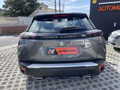 Vendo Peugeot 2008 2021 - 17950 EUR, 96530 km - AUTO.MOTO.pt