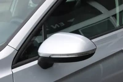 Vendo Volkswagen Passat 2021 - 21900 EUR, 22076 km - AUTO.MOTO.pt