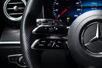 Sell Mercedes-Benz E 300 2022 - 39750 EUR, 66165 km - AUTO.MOTO.pt