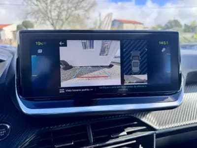 Vendo Peugeot e-2008 2020 - 20990 EUR, 18000 km - AUTO.MOTO.pt