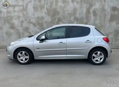 Sell Peugeot 207 2011 - 4900 EUR, 235000 km - AUTO.MOTO.pt