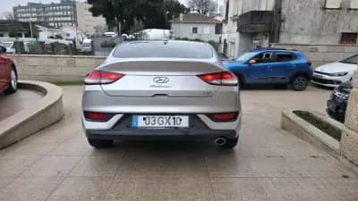 Vendo Hyundai i30 Fastback 2019 - 16500 EUR, 65000 km - AUTO.MOTO.pt