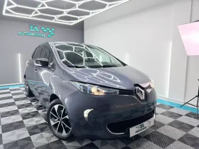 Vendo Renault Zoe 2017 - 10499 EUR, 105000 km - AUTO.MOTO.pt