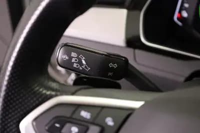 Vendo Volkswagen Passat Variant 2021 - 25990 EUR, 70682 km - AUTO.MOTO.pt