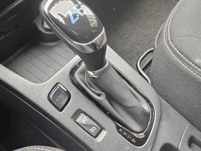 Vendo Renault Zoe 2019 - 7850 EUR, 130850 km - AUTO.MOTO.pt