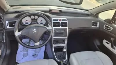 Sell Peugeot 307 CC 2006 - 6980 EUR, 225826 km - AUTO.MOTO.pt